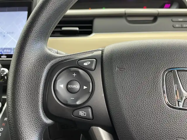 ホンダ フリード G ホンダセンシング 群馬県 2019(平31)年 0.9万km シトロンドロップ 純正９インチナビ　後席モニター　両側パワースライドドア　ホンダセンシング　禁煙車　レーダークルーズコントロール　ビルトインＥＴＣ２．０　ドラレコ　アイドリングストップ　バックカメラ　ワイパーデアイサー