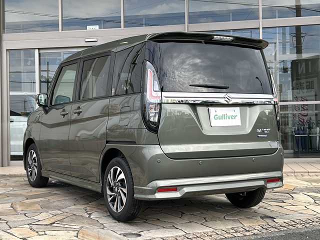 スズキ ソリオ バンディット HV MV 静岡県 2025(令7)年 0.1万km タフカーキパールメタリック 純正ナビ/・CD/DVD/USB/ipod/HDMI/Bluetooth/・apple Carplay/Android Auto/・ラジオ/フルセグTV/主要装備/・レーダークルーズコントロール　/・バックカメラ　/・ＢＳＭ　/・両側パワースライドドア　/・シートヒーター　/・ステアリングリモコン　/・レーンキープアシスト　/・オートライト　/・オートハイビーム　/・アイドリングストップ/・プッシュスタート/・スマートキー/・衝突軽減システム/・横滑り防止/・ヘッドアップディスプレイ/・サイドカメラ/・純正アルミホイール/・コーナーセンサー/・SOSコール/・フォグランプ