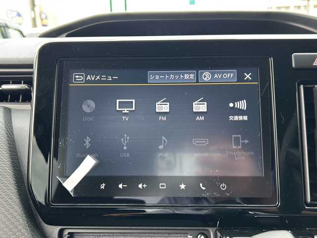 スズキ ソリオ バンディット HV MV 静岡県 2025(令7)年 0.1万km タフカーキパールメタリック 純正ナビ/・CD/DVD/USB/ipod/HDMI/Bluetooth/・apple Carplay/Android Auto/・ラジオ/フルセグTV/主要装備/・レーダークルーズコントロール　/・バックカメラ　/・ＢＳＭ　/・両側パワースライドドア　/・シートヒーター　/・ステアリングリモコン　/・レーンキープアシスト　/・オートライト　/・オートハイビーム　/・アイドリングストップ/・プッシュスタート/・スマートキー/・衝突軽減システム/・横滑り防止/・ヘッドアップディスプレイ/・サイドカメラ/・純正アルミホイール/・コーナーセンサー/・SOSコール/・フォグランプ