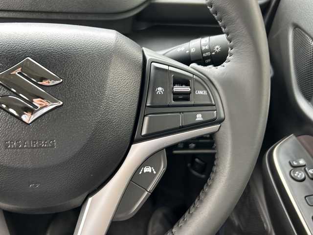 スズキ ソリオ バンディット HV MV 静岡県 2025(令7)年 0.1万km タフカーキパールメタリック 純正ナビ/・CD/DVD/USB/ipod/HDMI/Bluetooth/・apple Carplay/Android Auto/・ラジオ/フルセグTV/主要装備/・レーダークルーズコントロール　/・バックカメラ　/・ＢＳＭ　/・両側パワースライドドア　/・シートヒーター　/・ステアリングリモコン　/・レーンキープアシスト　/・オートライト　/・オートハイビーム　/・アイドリングストップ/・プッシュスタート/・スマートキー/・衝突軽減システム/・横滑り防止/・ヘッドアップディスプレイ/・サイドカメラ/・純正アルミホイール/・コーナーセンサー/・SOSコール/・フォグランプ