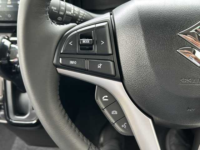 スズキ ソリオ バンディット HV MV 静岡県 2025(令7)年 0.1万km タフカーキパールメタリック 純正ナビ/・CD/DVD/USB/ipod/HDMI/Bluetooth/・apple Carplay/Android Auto/・ラジオ/フルセグTV/主要装備/・レーダークルーズコントロール　/・バックカメラ　/・ＢＳＭ　/・両側パワースライドドア　/・シートヒーター　/・ステアリングリモコン　/・レーンキープアシスト　/・オートライト　/・オートハイビーム　/・アイドリングストップ/・プッシュスタート/・スマートキー/・衝突軽減システム/・横滑り防止/・ヘッドアップディスプレイ/・サイドカメラ/・純正アルミホイール/・コーナーセンサー/・SOSコール/・フォグランプ