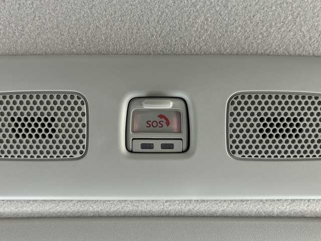 スズキ ソリオ バンディット HV MV 静岡県 2025(令7)年 0.1万km タフカーキパールメタリック 純正ナビ/・CD/DVD/USB/ipod/HDMI/Bluetooth/・apple Carplay/Android Auto/・ラジオ/フルセグTV/主要装備/・レーダークルーズコントロール　/・バックカメラ　/・ＢＳＭ　/・両側パワースライドドア　/・シートヒーター　/・ステアリングリモコン　/・レーンキープアシスト　/・オートライト　/・オートハイビーム　/・アイドリングストップ/・プッシュスタート/・スマートキー/・衝突軽減システム/・横滑り防止/・ヘッドアップディスプレイ/・サイドカメラ/・純正アルミホイール/・コーナーセンサー/・SOSコール/・フォグランプ