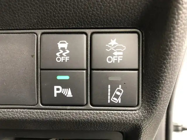 ホンダ ステップワゴン スパーダ eHEV G ホンダS 愛知県 2022(令4)年 4.5万km プラチナホワイトパール １０インチ純正ナビ　/フリップダウンモニター　/アドバンスドルームミラー　/バックカメラ　/衝突軽減ブレーキ　/ＨＤＭＩ／ＵＳＢ　/両側パワースライドドア　/ＥＴＣ２．０　/前後ドラレコ　/電子パーキング　/ＬＥＤオートライト　/スマートキー