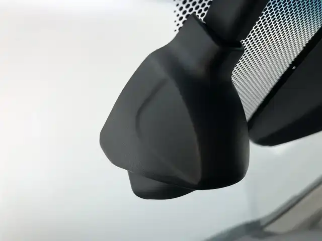 ホンダ ステップワゴン スパーダ eHEV G ホンダS 愛知県 2022(令4)年 4.5万km プラチナホワイトパール １０インチ純正ナビ　/フリップダウンモニター　/アドバンスドルームミラー　/バックカメラ　/衝突軽減ブレーキ　/ＨＤＭＩ／ＵＳＢ　/両側パワースライドドア　/ＥＴＣ２．０　/前後ドラレコ　/電子パーキング　/ＬＥＤオートライト　/スマートキー