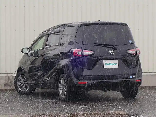 トヨタ シエンタ G クエロ 山形県 2019(平31)年 8.2万km ブラックマイカ 4WD/衝突被害軽減システム/純正SDナビ/　　【CD DVD BT フルセグ MSV】/全周囲カメラ/両側パワースライドドア/LEDオートライト/ハーフレザーシート/シートヒーター/純正15インチアルミホイール/コーナーセンサー/ステアリングスイッチ/電動格納ウィンカーミラー/フォグランプ/スマートキー/ETC