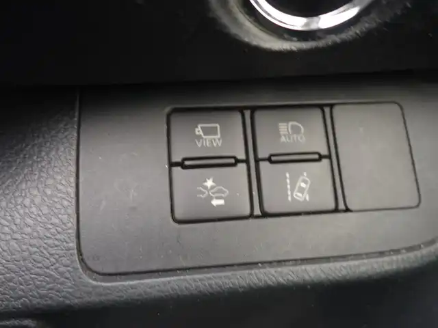 トヨタ シエンタ G クエロ 山形県 2019(平31)年 8.2万km ブラックマイカ 4WD/衝突被害軽減システム/純正SDナビ/　　【CD DVD BT フルセグ MSV】/全周囲カメラ/両側パワースライドドア/LEDオートライト/ハーフレザーシート/シートヒーター/純正15インチアルミホイール/コーナーセンサー/ステアリングスイッチ/電動格納ウィンカーミラー/フォグランプ/スマートキー/ETC