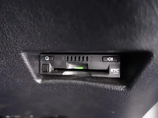 トヨタ シエンタ G クエロ 山形県 2019(平31)年 8.2万km ブラックマイカ 4WD/衝突被害軽減システム/純正SDナビ/　　【CD DVD BT フルセグ MSV】/全周囲カメラ/両側パワースライドドア/LEDオートライト/ハーフレザーシート/シートヒーター/純正15インチアルミホイール/コーナーセンサー/ステアリングスイッチ/電動格納ウィンカーミラー/フォグランプ/スマートキー/ETC