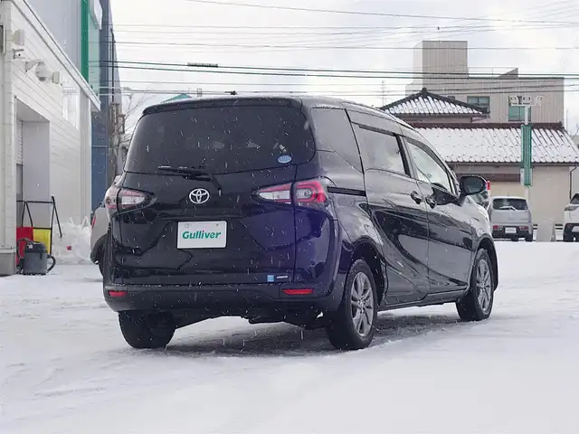 トヨタ シエンタ G クエロ 山形県 2019(平31)年 8.2万km ブラックマイカ 4WD/衝突被害軽減システム/純正SDナビ/　　【CD DVD BT フルセグ MSV】/全周囲カメラ/両側パワースライドドア/LEDオートライト/ハーフレザーシート/シートヒーター/純正15インチアルミホイール/コーナーセンサー/ステアリングスイッチ/電動格納ウィンカーミラー/フォグランプ/スマートキー/ETC