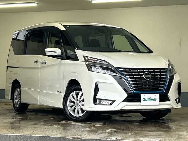 日産 セレナ e－パワー ハイウェイスター V 千葉県 2020(令2)年 6万km ブリリアントホワイトパール ナビ　全方位カメラ　フルセグ　ＣＤ／ＤＶＤ　ＢＴ　ＡＵＸ　ＵＳＢ　リアフリップダウンモニター　両側パワースライドドア　ＥＴＣ　エマージェンシーブレーキ　コーナーセンサー　ＬＥＤライト　踏み間違い防止