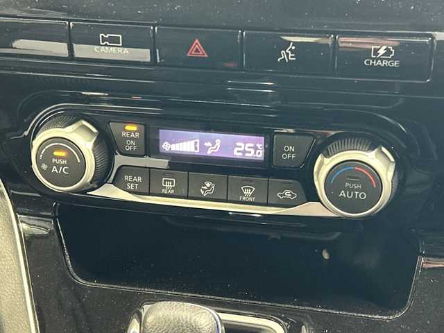 日産 セレナ e－パワー ハイウェイスター V 千葉県 2020(令2)年 6万km ブリリアントホワイトパール ナビ　全方位カメラ　フルセグ　ＣＤ／ＤＶＤ　ＢＴ　ＡＵＸ　ＵＳＢ　リアフリップダウンモニター　両側パワースライドドア　ＥＴＣ　エマージェンシーブレーキ　コーナーセンサー　ＬＥＤライト　踏み間違い防止