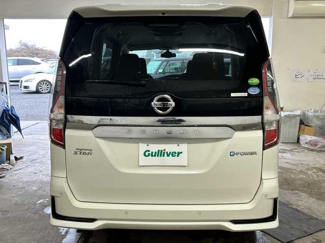 日産 セレナ e－パワー ハイウェイスター V 千葉県 2020(令2)年 6万km ブリリアントホワイトパール ナビ　全方位カメラ　フルセグ　ＣＤ／ＤＶＤ　ＢＴ　ＡＵＸ　ＵＳＢ　リアフリップダウンモニター　両側パワースライドドア　ＥＴＣ　エマージェンシーブレーキ　コーナーセンサー　ＬＥＤライト　踏み間違い防止