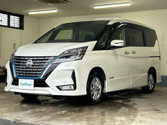日産 セレナ e－パワー ハイウェイスター V 千葉県 2020(令2)年 6万km ブリリアントホワイトパール ナビ　全方位カメラ　フルセグ　ＣＤ／ＤＶＤ　ＢＴ　ＡＵＸ　ＵＳＢ　リアフリップダウンモニター　両側パワースライドドア　ＥＴＣ　エマージェンシーブレーキ　コーナーセンサー　ＬＥＤライト　踏み間違い防止