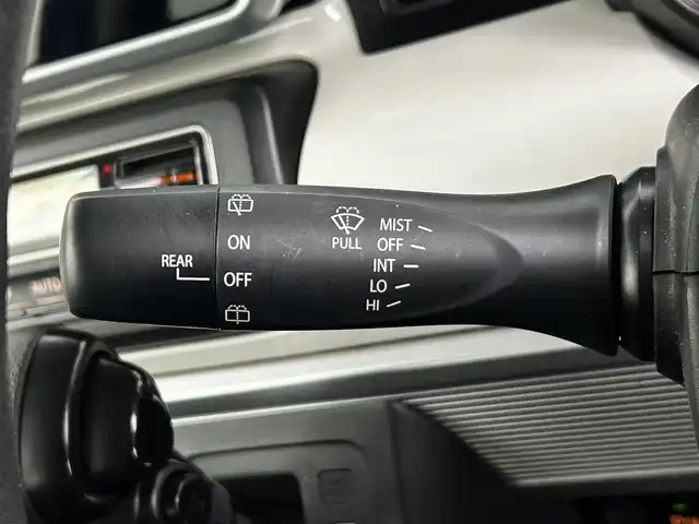 スズキ スペーシア HYBRID X 大分県 2019(平31)年 5.2万km ブリスクブルーM SDナビ（純正）/フルセグテレビ/Bluetooth/DVD再生/全方位カメラ/アイドリングストップ/両側パワースライドドア/デュアルセンサーサポート/ETC/LEDヘッドライト/ドライブレコーダー/シートヒーター（運転席）/ステアリングリモコン/スマートキー/プッシュスタート/フロアマット（純正）/アルミホイール（純正）