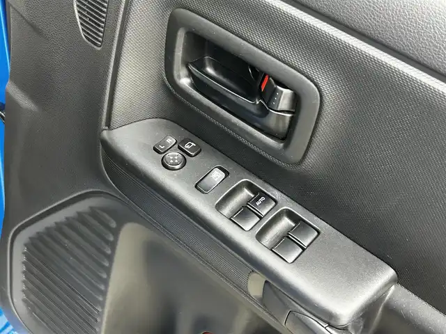 スズキ スペーシア HYBRID X 大分県 2019(平31)年 5.2万km ブリスクブルーM SDナビ（純正）/フルセグテレビ/Bluetooth/DVD再生/全方位カメラ/アイドリングストップ/両側パワースライドドア/デュアルセンサーサポート/ETC/LEDヘッドライト/ドライブレコーダー/シートヒーター（運転席）/ステアリングリモコン/スマートキー/プッシュスタート/フロアマット（純正）/アルミホイール（純正）