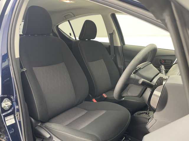 トヨタ アクア S スタイルブラック 愛知県 2020(令2)年 0.6万km ダークブルーマイカ トヨタセーフティセンス/純正ナビ　SDカードなし/全方位カメラ/コーナーセンサー/LEDヘッドライト/レーンキープアシスト/オートマチックハイビーム/衝突軽減システム/ワンセグ/CD DVD/Bluetooth/ステアリングスイッチ/スマートキー/プッシュスタート