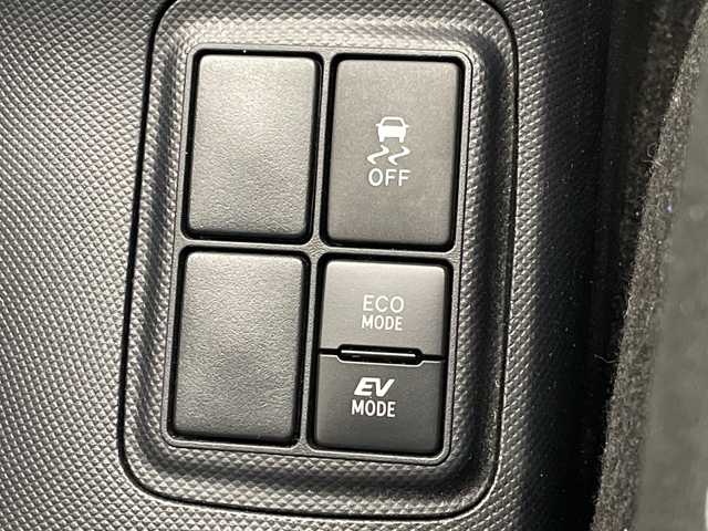 トヨタ アクア S スタイルブラック 愛知県 2020(令2)年 0.6万km ダークブルーマイカ トヨタセーフティセンス/純正ナビ　SDカードなし/全方位カメラ/コーナーセンサー/LEDヘッドライト/レーンキープアシスト/オートマチックハイビーム/衝突軽減システム/ワンセグ/CD DVD/Bluetooth/ステアリングスイッチ/スマートキー/プッシュスタート