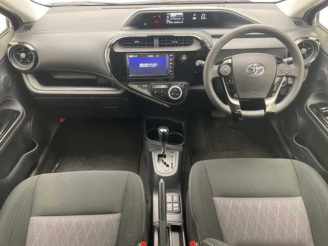 トヨタ アクア S スタイルブラック 愛知県 2020(令2)年 0.6万km ダークブルーマイカ トヨタセーフティセンス/純正ナビ　SDカードなし/全方位カメラ/コーナーセンサー/LEDヘッドライト/レーンキープアシスト/オートマチックハイビーム/衝突軽減システム/ワンセグ/CD DVD/Bluetooth/ステアリングスイッチ/スマートキー/プッシュスタート