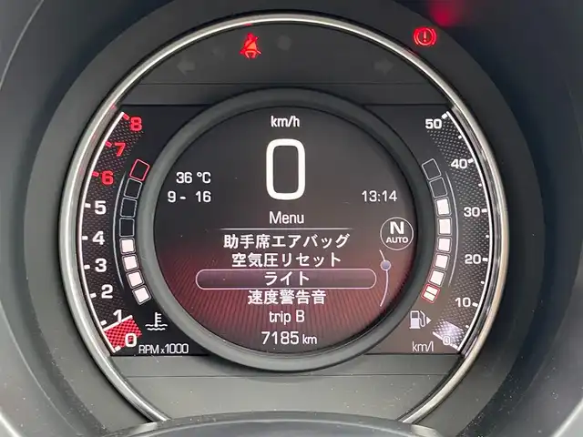 車両画像10