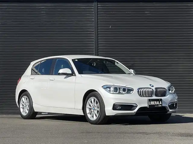 ＢＭＷ １１８ｄ スタイル 山梨県 2018(平30)年 2.1万km アルピンホワイト インテリジェントセーフティ/クルーズコントロール/レーンディパチャー/レーンキープ/LEDヘッドライト/オートライト/白半革シート/ミラー型ETC/前後PDC/MTモード付AT/純正OP前後ドラレコ/純正HDDナビ/CD/DVD/アイドリングストップ