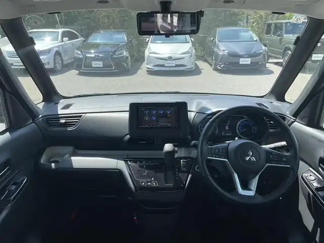 三菱 デリカミニ T プレミアム 道東・釧路十勝 2024(令6)年 0.7万km Ｌグリーン 4WD/MI-PILOT/社外ナビ/地デジ/アラウンドビューモニター/デジタルインナーミラー/衝突軽減ブレーキ/ステアリングヒーター/シートヒーター /両側パワースライドドア/コーナーセンサー/ETC/LEDヘッドライト/フォグランプ/電子パーキング/オートホールド/レーダークルーズコントロール/パドルシフト/オートライト/ハーフレザーシート