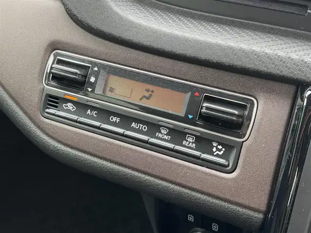 スズキ ソリオ バンディット HV MV 徳島県 2023(令5)年 2.7万km ピュアホワイトP 純正ナビ・フルセグＴＶ・ＣＤ・DVD再生・Bluetooth・USB接続・AMFMチューナー/衝突被害軽減システム/コーナーセンサー/車線逸脱警報装置/前席シートヒーター/プッシュスタート・スマートキー/社外15インチアルミホイール/LEDヘッドライト・フォグランプ/ダブル・サイドエアバック/純正フロアマット/ウィンカーミラー