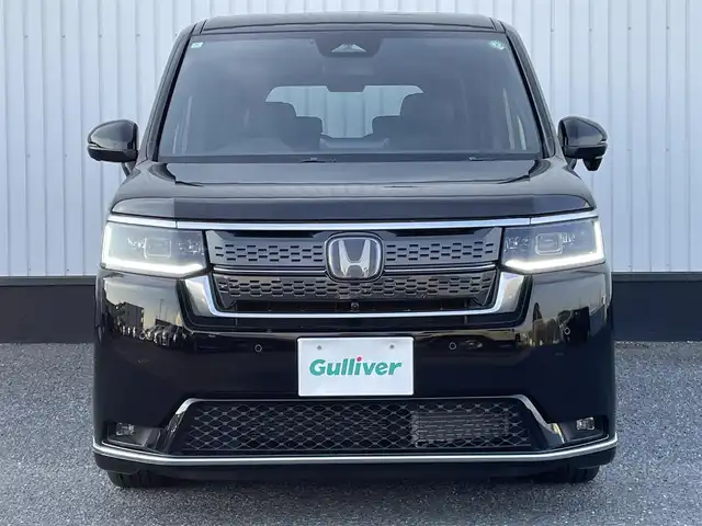 ホンダ ステップワゴン スパーダ eHEV プレミアムライン 千葉県 2024(令6)年 0.5万km クリスタルブラックパール 純正11.4インチメーカーナビ/(CD/DVD/BT/フルセグTV)/全方位カメラ/ホンダセンシング/衝突被害軽減システム/車線逸脱警報/レーダークルーズコントロール/ハーフレザーシート/両側パワースライドドア/横滑り防止装置/ETC/LEDヘッドライト/フォグランプ/オートライト/ウィンカーミラー/電動格納ミラー/純正17インチAW/シートヒーター/パワーバックドア/電子パーキングブレーキ/オートホールドスイッチ/プッシュスタート/スマートキー/フロアマット/ドアバイザー/スペアキー/取扱説明書/保証書