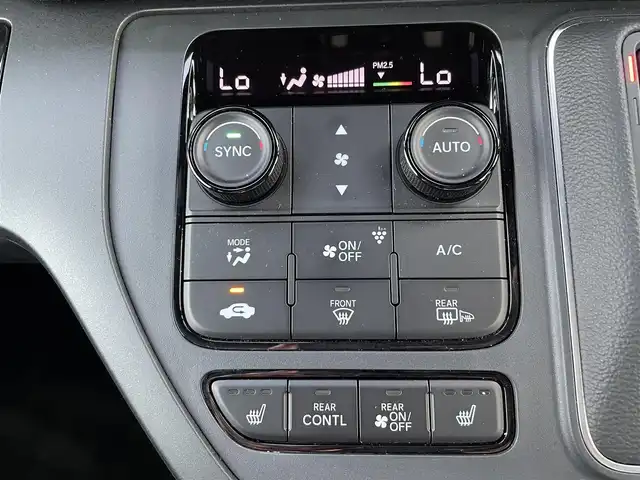 ホンダ ステップワゴン スパーダ eHEV プレミアムライン 千葉県 2024(令6)年 0.5万km クリスタルブラックパール 純正11.4インチメーカーナビ/(CD/DVD/BT/フルセグTV)/全方位カメラ/ホンダセンシング/衝突被害軽減システム/車線逸脱警報/レーダークルーズコントロール/ハーフレザーシート/両側パワースライドドア/横滑り防止装置/ETC/LEDヘッドライト/フォグランプ/オートライト/ウィンカーミラー/電動格納ミラー/純正17インチAW/シートヒーター/パワーバックドア/電子パーキングブレーキ/オートホールドスイッチ/プッシュスタート/スマートキー/フロアマット/ドアバイザー/スペアキー/取扱説明書/保証書