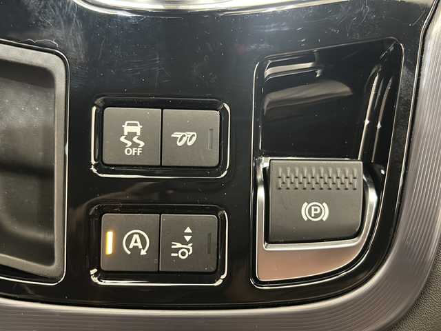 ジャガー Ｆ-ＴＹＰＥ R AWDクーペ 新潟県 2019(平31)年 1万km ユーロンホワイト オプション/パワーテールゲート/スエードクロスヘッダー&ヘッドライニングパック/-スエードクロスヘッドライニング/-スエードクロスサンバイザー/ヒーテッドステアリングホイール/デュアルゾーンクライメートコントロール/純正アルミホイール20インチ(スタイル5039)/エクステリアブラックパック
