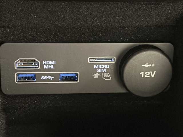 ジャガー Ｆ-ＴＹＰＥ R AWDクーペ 新潟県 2019(平31)年 1万km ユーロンホワイト オプション/パワーテールゲート/スエードクロスヘッダー&ヘッドライニングパック/-スエードクロスヘッドライニング/-スエードクロスサンバイザー/ヒーテッドステアリングホイール/デュアルゾーンクライメートコントロール/純正アルミホイール20インチ(スタイル5039)/エクステリアブラックパック