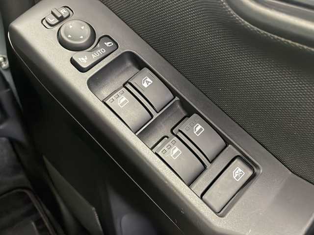 ダイハツ タフト G 栃木県 2020(令2)年 3.8万km レイクブルーメタリック スマートアシストIII/・衝突被害軽減ブレーキ/・車線逸脱警報/・誤発進抑制機能/・先行車発進告知/・対人/対車衝突警報機能/・オートマチックハイビーム/ガラスルーフ/純正7インチナビ　/・フルセグTV/Bluetooth/CD/DVD/AM/FM/バックカメラ/ETC/前席シートヒーター/アイドリングストップ/USB/電子パーキング/クリアランスソナー/横滑り防止装置/プッシュスタート/スマートスペアキー/純正フロアマット/保証書/取扱説明書