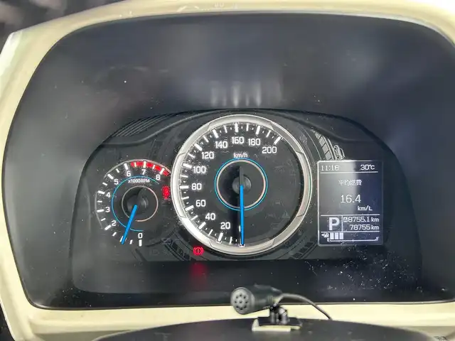 スズキ クロスビー HYBRID MZ 宮城県 2020(令2)年 7.9万km タフカーキパールメタリック/ブラック2トーン 全方位モニター用カメラパッケージ/・フロント/サイド/バックカメラ/・ステアリングスイッチ/2トーンルーフ/＝＝＝/セーフティサポート/・デュアルカメラブレーキサポート/・誤発進抑制機能（前方/後方）/・車線逸脱警報機能/・ふらつき警報機能/・先行車発進お知らせ機能/・ハイビームアシスト/・後退時ブレーキサポート/・リアパーキングセンサー/純正8インチナビ（AVIC-RLS901II）/・CD/DVD/・Bluetooth/・フルセグTV/ドライブレコーダー/前席シートヒーター/革調シートカバー/パーソナルテーブル（後席左右）/革巻きステアリング/パドルシフト/LEDヘッドランプ/オートライト/スマートキー＆プッシュスタート/スペアキー1本/電動格納ミラー/純正16インチAW/純正フロアマット/純正ドアバイザー/W/サイド/カーテンエアバッグ