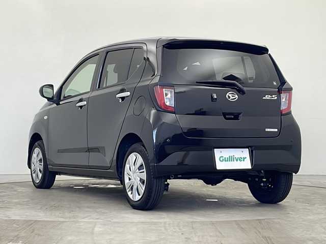 ダイハツ ミラ イース X リミテッド SAⅢ 秋田県 2023(令5)年 0.5万km ブラックマイカメタリック ４ＷＤ/衝突軽減システム/アイドリングストップ/オートライト/オートハイビーム/ＬＥＤヘッドライト/ライトレベライザー/コーナーセンサー　/純正フロアマット/リモコンキー/スペアキー/電動格納ミラー/取扱説明書/保証書