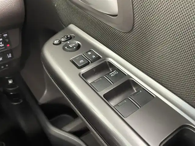 ホンダ フリード ハイブリット G ホンダセンシング 神奈川県 2021(令3)年 8.7万km クリスタルブラックパール 純正ナビ/フルセグ/DVD/Bluetooth/バックカメラ/両側パワスラ/ホンダセンシング/レーダークルーズコントロール/前後ドラレコ/ビルトインETC/前席シートヒーター/オートLEDライト/純正フロアマット/スマートキーX2/保証書