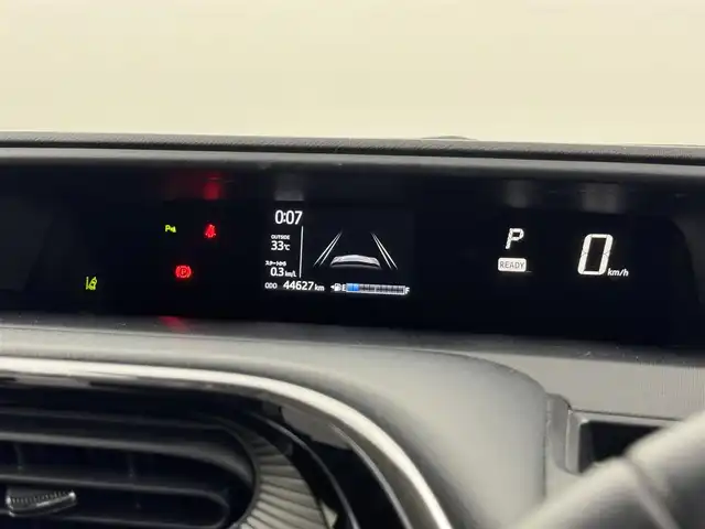 トヨタ アクア クロスオーバー 福岡県 2018(平30)年 4.5万km ブラックマイカ 純正９インチナビ（フルセグＴＶ、ＢＴ）　/バックカメラ　/ＥＴＣ　/前後ドライブレコーダー　/衝突被害軽減システム　/横滑り防止装置　/コーナーセンサー　/レーンキープ　/シートヒーター　/盗難防止装置　/オートライト