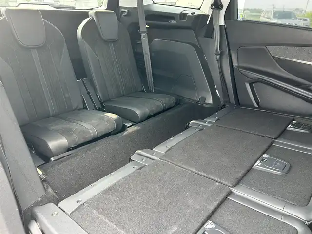 プジョー ５００８ クロスシティ 鹿児島県 2018(平30)年 8.3万km BLANC NACRE 純正ナビ/（Bluetooth/AppleCarPlay）/バック・サイドカメラ/ブラインドスポットモニター/レーンキープアシスト/電動リアゲート/LEDヘッドライト/シートヒーター/運転席マッサージ/純正フロアマット/純正18インチアルミホイール/アドバンスドグリップコントロール/ヒルスタートアシスト/前後ドライブレコーダー/ETC