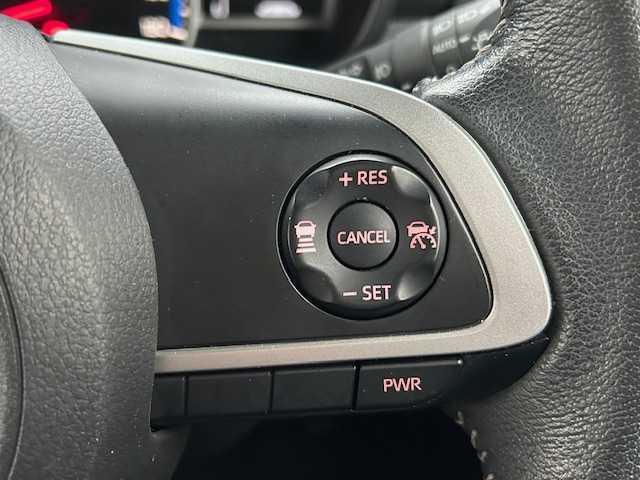 トヨタ ルーミー カスタムG 富山県 2022(令4)年 5.3万km ブラックマイカメタリック ワンオーナー/全周囲カメラ/両側パワスラ/スマートキー/純正9インチディスプレイオーディオ/Apple CarPlay/Android Auto/BT/USB接続/クリアランスソナー/プッシュスタート/衝突安全ブレーキ/レーンキープアシスト/レーダークルコン/LEDヘッドライト/LEDフォグ/横滑り防止装置/オートリトラミラー/純正１４インチAW/純正ドアバイザー/純正フロアマット/電格ウィンカーミラー/皮巻きステアリング/ステアリングスイッチ/電動Pブレーキ/アイドリングストップ/保証書・取説・オーディオ取説