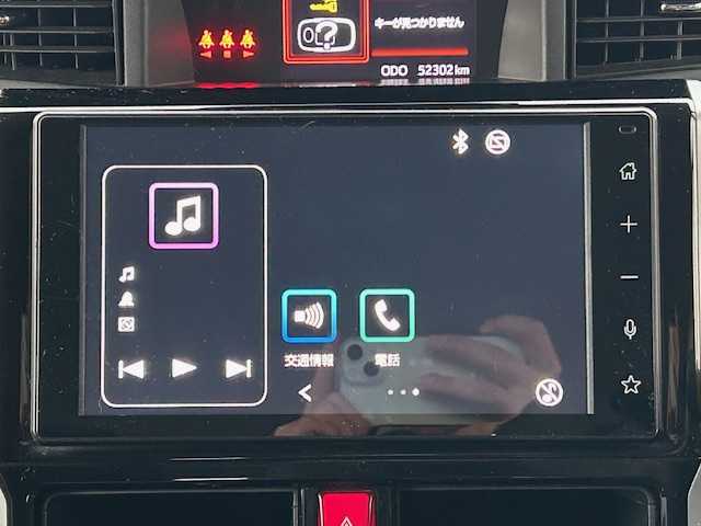 トヨタ ルーミー カスタムG 富山県 2022(令4)年 5.3万km ブラックマイカメタリック ワンオーナー/全周囲カメラ/両側パワスラ/スマートキー/純正9インチディスプレイオーディオ/Apple CarPlay/Android Auto/BT/USB接続/クリアランスソナー/プッシュスタート/衝突安全ブレーキ/レーンキープアシスト/レーダークルコン/LEDヘッドライト/LEDフォグ/横滑り防止装置/オートリトラミラー/純正１４インチAW/純正ドアバイザー/純正フロアマット/電格ウィンカーミラー/皮巻きステアリング/ステアリングスイッチ/電動Pブレーキ/アイドリングストップ/保証書・取説・オーディオ取説