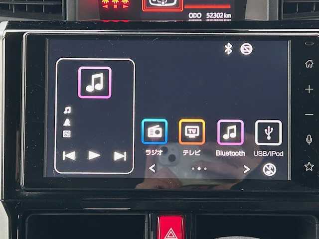 トヨタ ルーミー カスタムG 富山県 2022(令4)年 5.3万km ブラックマイカメタリック ワンオーナー/全周囲カメラ/両側パワスラ/スマートキー/純正9インチディスプレイオーディオ/Apple CarPlay/Android Auto/BT/USB接続/クリアランスソナー/プッシュスタート/衝突安全ブレーキ/レーンキープアシスト/レーダークルコン/LEDヘッドライト/LEDフォグ/横滑り防止装置/オートリトラミラー/純正１４インチAW/純正ドアバイザー/純正フロアマット/電格ウィンカーミラー/皮巻きステアリング/ステアリングスイッチ/電動Pブレーキ/アイドリングストップ/保証書・取説・オーディオ取説