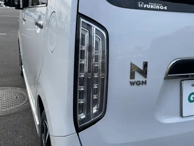 ホンダ Ｎ ＷＧＮ カスタム L 茨城県 2023(令5)年 0.7万km プラチナホワイトパール 社外ナビ/【ラジオ・DISC・iPod・SD・BT・TV・USB】/シートヒーター/レーダークルコン/ETC/Bカメラ/前方ドラレコ/後方コーナーセンサー/ブレーキホールド/アイドリングストップ/ステリモ/オートライト/オートハイビーム/Fフォグ/LEDライト/ヘッドライトレベライザー/純正フロアマット/純正アルミホイール