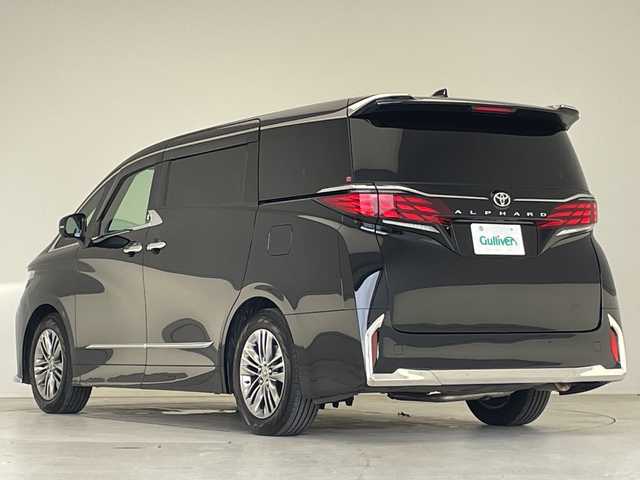 トヨタ アルファード Z 愛知県 2024(令6)年 0.5万km ブラック 純正14型ディズプレイオーディオナビ/フリップダウンモニター/三眼LEDヘッドライト/全方位カメラ/両側パワースライドドア/本革レザー/レーダークルーズコントロール/シートヒーター/バックカメラ/電動リアゲート/パワーシート/コーナーセンサー/純正アルミホイール/ワイヤレス充電器/ETC/ブラインドスポットモニター/ステアリングヒーター/インテリジェントミラー/リアオートエアコン/レーンキープアシスト/オートマチックハイビーム/ステアリングスイッチ/スマートキー/プッシュスタート
