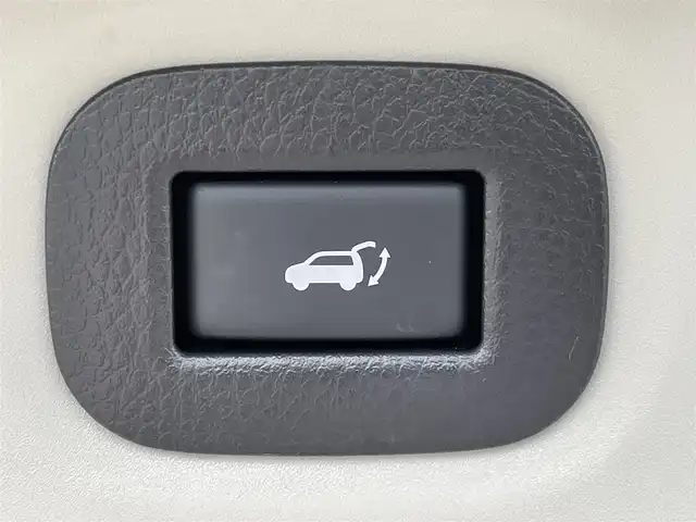 日産 エクストレイル 20Xi 福岡県 2018(平30)年 3.4万km ダークメタルグレー プロパイロット/純正９インチナビ（ＭＭ５１８Ｄ－Ｌ）/フルセグTV/CD/DVD/BD/BT/SD/AUX/AM/FM/applecarplay/androidauto/アラウンドビューモニター/エマージェンシーブレーキ/クリアランスソナー/レーンアシスト/デジタルインナーミラー/ハンズフリーパワーバックドア/カプロンシート/ＢＳＭ/ＬＥＤオートライト/フォグランプ/レーダークルーズコントロール/電動パーキング/ブレーキホールド/ナビ連動ドライブレコーダー/純正１８AW/ETC/スマートキー/プッシュスタート/アイドリングストップ/電格ミラー