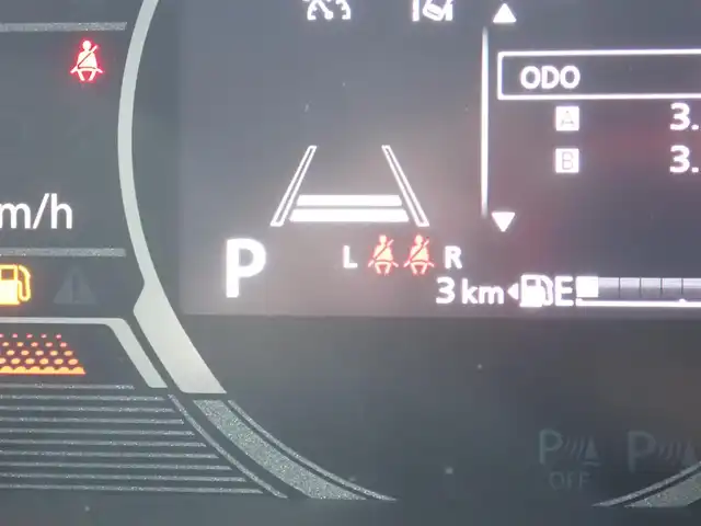 スズキ スペーシア ギア HYBRID XZ 千葉県 2025(令7)年 0.1千km ベージュⅡ 届出済未使用車/純正9インチナビゲーション/・Apple CarPlay/android auto/・Bluetooth/AM/FM/フルセグTV/全方位カメラ/バックカメラ/ビューカメラ/ヘッドアップディスプレイ/両側パワースライドドア/前席シートヒーター/ステアリングヒーター/スズキセーフティサポート/・デュアルセンサーブレーキサポートII/・誤発進抑制機能/・車線逸脱抑制機能/・車線逸脱警報/・車線逸脱抑制/・ふらつき警告/・車線維持支援機能/・発進お知らせ機能/・ハイビームアシスト/・標識認識機能/・アダプティブクルーズコントロール/・パーキングセンサー/・低速時ブレーキサポート（前進・後進）/・後方誤発進抑制機能/プッシュスタート/スマートキー2本/アイドリングストップ/純正14インチAW/ウィンカーミラー/電動格納ミラー/取扱説明書/保証書