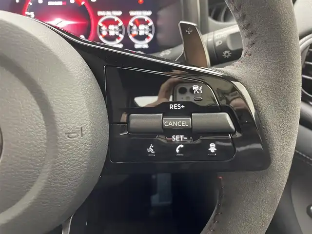 日産 フェアレディ Ｚ ニスモ 群馬県 2024(令6)年 0.1万km 黒Ｍ 純正ドライブレコーダー/＝＝＝＝＝/NissanConnectナビゲーションシステム/・9インチワイドディスプレイ/・USB/Bluetooth/Apple Car Play/Android Auto/・Amazon Alexa搭載/・ハンズフリーフォン/・BOSEサウンドシステム（８スピーカー）/・アクティブサウンドコントロール/アクティブノイズコントロール/NISMO専用リヤLEDフォグランプ〈中央〉/NISMO専用チューニングRECARO製スポーツシート/NISMO専用レイズ製19インチアルミ鍛造ホイール/3連サブメーター（ブースト計、ターボ回転計、電圧計）/＝＝＝＝＝/ニッサンコネクト９インチナビ　純正ドライブレコーダー　バックモニター　ＢＯＳＥサウンド　ＲＥＣＡＲＯスポーツシート　レイズ１９インチアルミホイール　純正３連サブメーター　ＬＥＤライト　ＥＴＣ　禁煙車