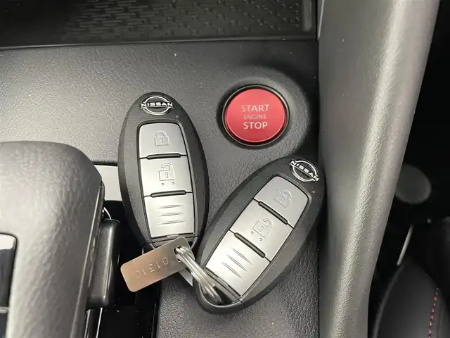 日産 フェアレディ Ｚ ニスモ 群馬県 2024(令6)年 0.1万km 黒Ｍ 純正ドライブレコーダー/＝＝＝＝＝/NissanConnectナビゲーションシステム/・9インチワイドディスプレイ/・USB/Bluetooth/Apple Car Play/Android Auto/・Amazon Alexa搭載/・ハンズフリーフォン/・BOSEサウンドシステム（８スピーカー）/・アクティブサウンドコントロール/アクティブノイズコントロール/NISMO専用リヤLEDフォグランプ〈中央〉/NISMO専用チューニングRECARO製スポーツシート/NISMO専用レイズ製19インチアルミ鍛造ホイール/3連サブメーター（ブースト計、ターボ回転計、電圧計）/＝＝＝＝＝/ニッサンコネクト９インチナビ　純正ドライブレコーダー　バックモニター　ＢＯＳＥサウンド　ＲＥＣＡＲＯスポーツシート　レイズ１９インチアルミホイール　純正３連サブメーター　ＬＥＤライト　ＥＴＣ　禁煙車