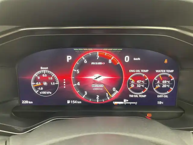 日産 フェアレディ Ｚ ニスモ 群馬県 2024(令6)年 0.1万km 黒Ｍ 純正ドライブレコーダー/＝＝＝＝＝/NissanConnectナビゲーションシステム/・9インチワイドディスプレイ/・USB/Bluetooth/Apple Car Play/Android Auto/・Amazon Alexa搭載/・ハンズフリーフォン/・BOSEサウンドシステム（８スピーカー）/・アクティブサウンドコントロール/アクティブノイズコントロール/NISMO専用リヤLEDフォグランプ〈中央〉/NISMO専用チューニングRECARO製スポーツシート/NISMO専用レイズ製19インチアルミ鍛造ホイール/3連サブメーター（ブースト計、ターボ回転計、電圧計）/＝＝＝＝＝/ニッサンコネクト９インチナビ　純正ドライブレコーダー　バックモニター　ＢＯＳＥサウンド　ＲＥＣＡＲＯスポーツシート　レイズ１９インチアルミホイール　純正３連サブメーター　ＬＥＤライト　ＥＴＣ　禁煙車