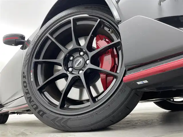 日産 フェアレディ Ｚ ニスモ 群馬県 2024(令6)年 0.1万km 黒Ｍ 純正ドライブレコーダー/＝＝＝＝＝/NissanConnectナビゲーションシステム/・9インチワイドディスプレイ/・USB/Bluetooth/Apple Car Play/Android Auto/・Amazon Alexa搭載/・ハンズフリーフォン/・BOSEサウンドシステム（８スピーカー）/・アクティブサウンドコントロール/アクティブノイズコントロール/NISMO専用リヤLEDフォグランプ〈中央〉/NISMO専用チューニングRECARO製スポーツシート/NISMO専用レイズ製19インチアルミ鍛造ホイール/3連サブメーター（ブースト計、ターボ回転計、電圧計）/＝＝＝＝＝/ニッサンコネクト９インチナビ　純正ドライブレコーダー　バックモニター　ＢＯＳＥサウンド　ＲＥＣＡＲＯスポーツシート　レイズ１９インチアルミホイール　純正３連サブメーター　ＬＥＤライト　ＥＴＣ　禁煙車