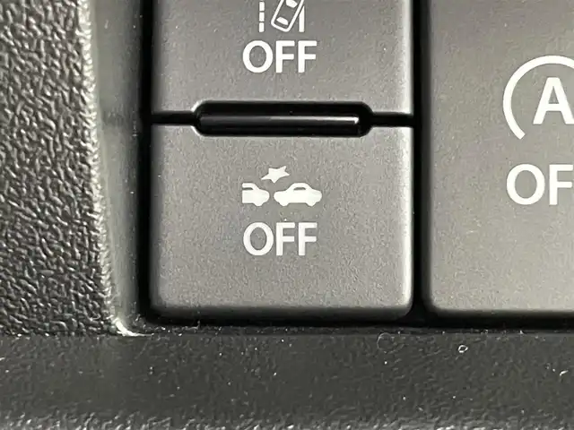 スズキ ジムニー シエラ JC 群馬県 2024(令6)年 0.5万km ミディアムグレー 社外ケンウッド8型ナビ(MDV-S810L)/・CD/DVD/USB/Bluetooth/フルセグTV/=====/ケンウッド８インチナビ　フルセグＴＶ　バックカメラ　衝突軽減　クルーズコントロール　シートヒーター　ＬＥＤヘッドライト　バックソナー　ＥＴＣ　ミラー型ドライブレコーダー　スマートキー　４ＷＤ　禁煙車