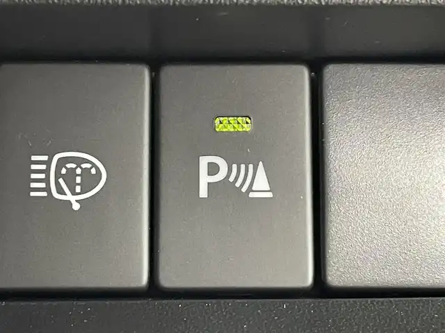 スズキ ジムニー シエラ JC 群馬県 2024(令6)年 0.5万km ミディアムグレー 社外ケンウッド8型ナビ(MDV-S810L)/・CD/DVD/USB/Bluetooth/フルセグTV/=====/ケンウッド８インチナビ　フルセグＴＶ　バックカメラ　衝突軽減　クルーズコントロール　シートヒーター　ＬＥＤヘッドライト　バックソナー　ＥＴＣ　ミラー型ドライブレコーダー　スマートキー　４ＷＤ　禁煙車