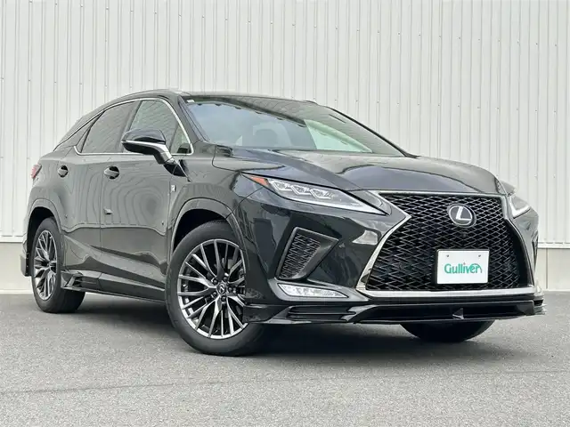 レクサス ＲＸ 300 Fスポーツ 群馬県 2020(令2)年 2.5万km グラファイトブラックガラスフレーク TRDエアロ/パノラマルーフ/純正12.3インチナビ/（CD/DVD/SD/Bluetooth/Miracast/USB）/パノラミックビューモニター/マークレビンソンプレミアムサウンド/黒革シート/全席シートヒーター/エアシート/全席パワーシート/シートメモリー/セーフティシステムプラス/・プリクラッシュセーフティ/・レーントレーシングアシスト/・オートマチックハイビーム/・レーダークルーズコントロール/・ロードサインアシスト/・先行車発進告知機能/パーキングサポートブレーキ/ブラインドスポットモニター/角型3眼LEDヘッドランプ/LEDシーケンシャルターンランプ/ステアリングリモコン/ステアリングヒーター/ヘッドアップディスプレイ/ドライブレコーダー/置くだけ充電/純正20インチアルミホイール/TRDマフラー/パワーバックドア
