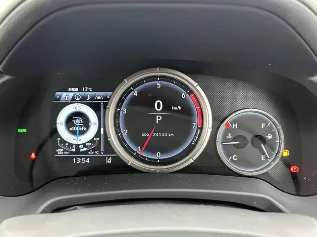 レクサス ＲＸ 300 Fスポーツ 群馬県 2020(令2)年 2.5万km グラファイトブラックガラスフレーク TRDエアロ/パノラマルーフ/純正12.3インチナビ/（CD/DVD/SD/Bluetooth/Miracast/USB）/パノラミックビューモニター/マークレビンソンプレミアムサウンド/黒革シート/全席シートヒーター/エアシート/全席パワーシート/シートメモリー/セーフティシステムプラス/・プリクラッシュセーフティ/・レーントレーシングアシスト/・オートマチックハイビーム/・レーダークルーズコントロール/・ロードサインアシスト/・先行車発進告知機能/パーキングサポートブレーキ/ブラインドスポットモニター/角型3眼LEDヘッドランプ/LEDシーケンシャルターンランプ/ステアリングリモコン/ステアリングヒーター/ヘッドアップディスプレイ/ドライブレコーダー/置くだけ充電/純正20インチアルミホイール/TRDマフラー/パワーバックドア